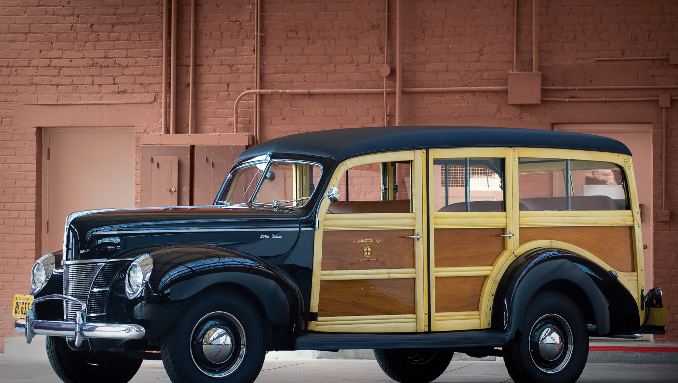 Ford Deluxe Station Wagon '1940.jpg