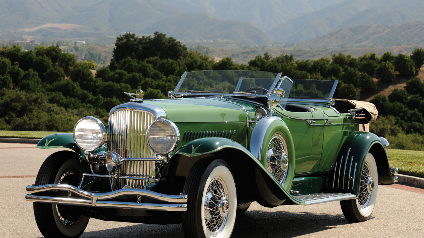 Duesenberg J Dual Cowl Phaeton by LeBaron '1930.jpg