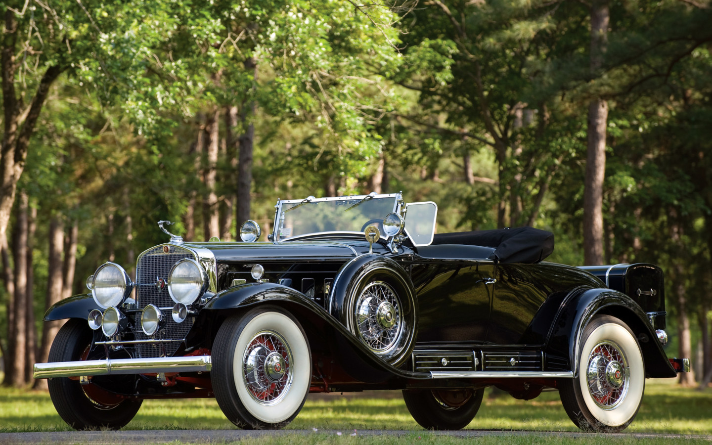 Cadillac V16 452 Roadster '1930.jpg