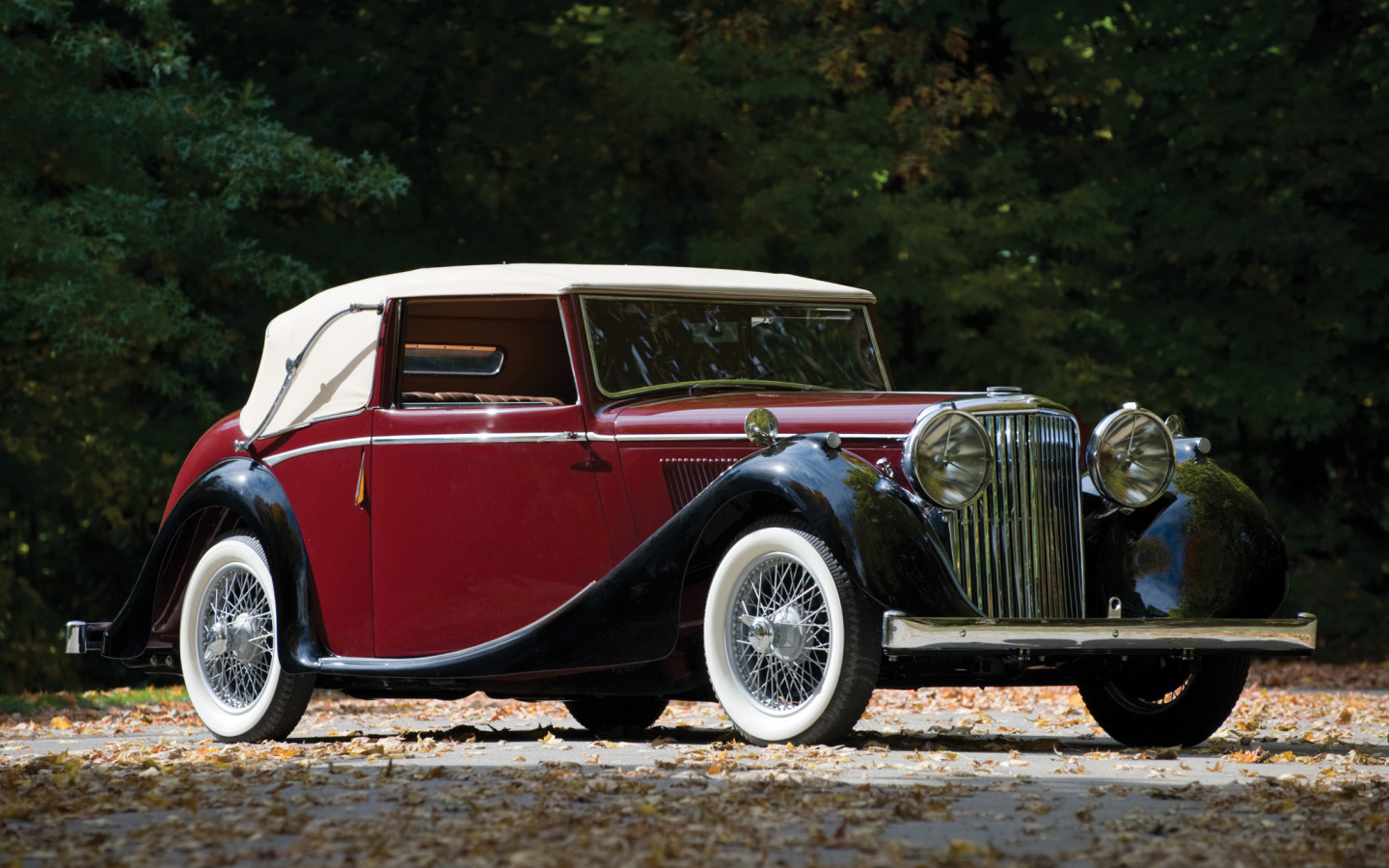 Jaguar MKIV Drophead Coupe '1948.jpg