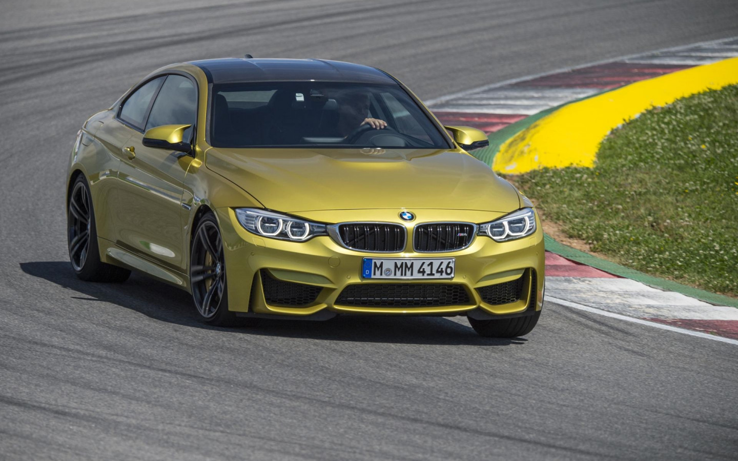 BMW M4 Coupe 2015 3