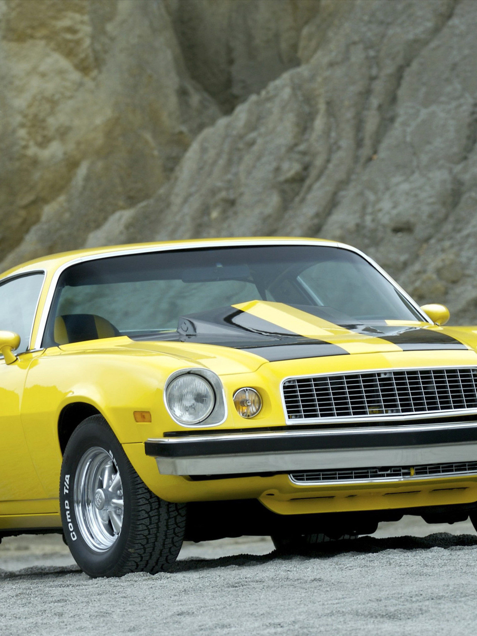 Chevrolet Camaro (II) '1974–81.jpg