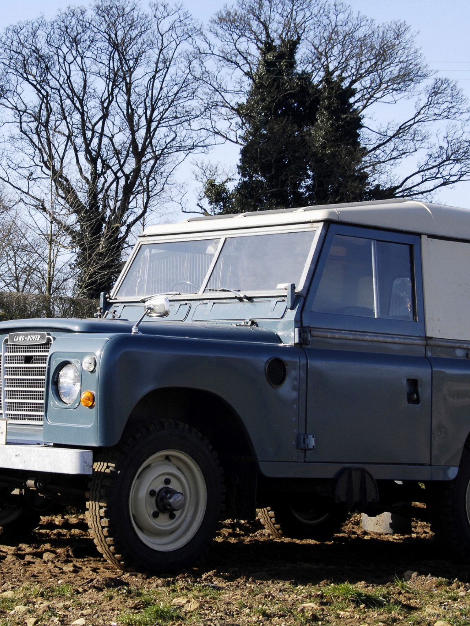 Land Rover Series III SWB Van '1971–85.jpg