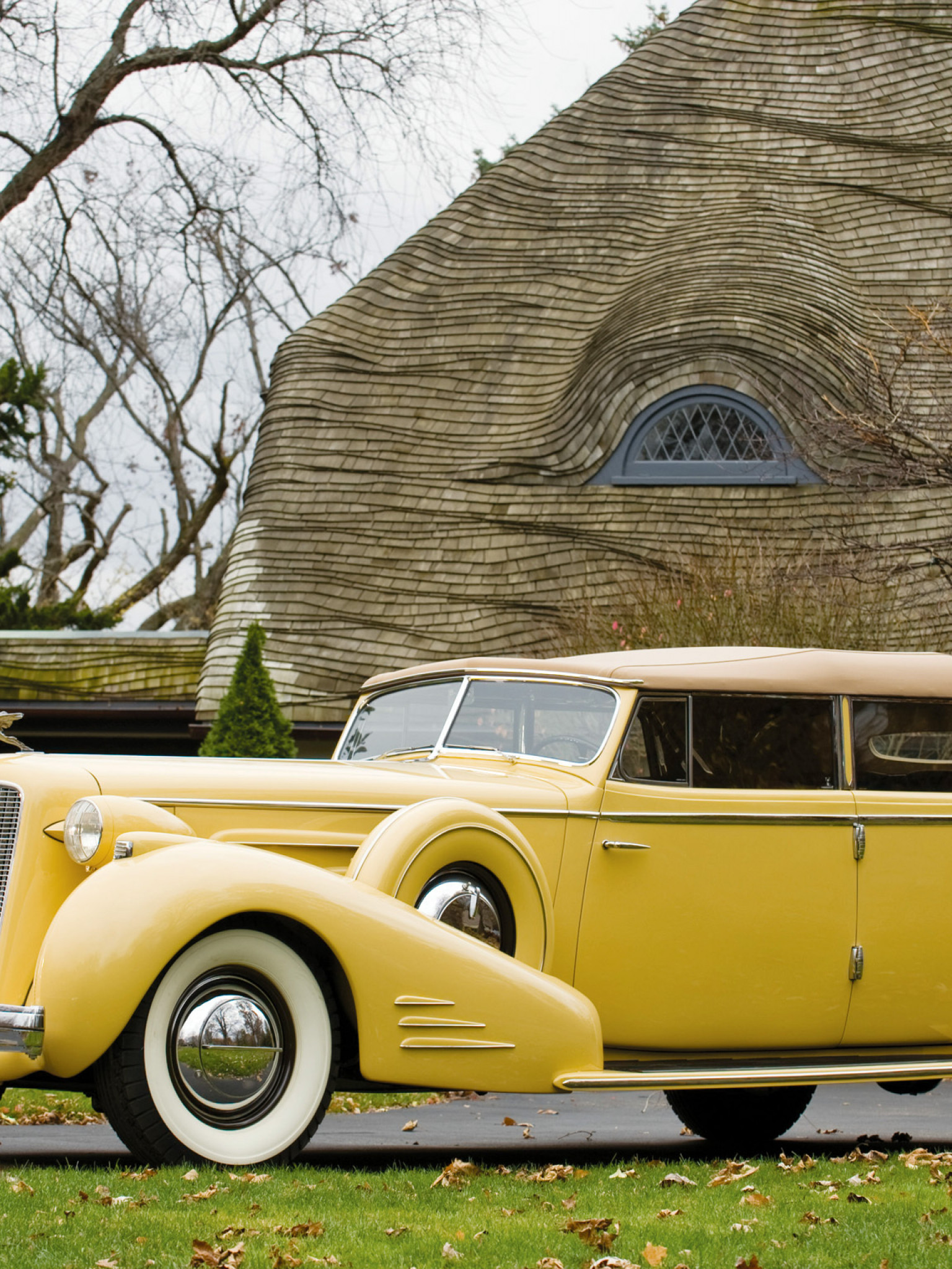 Cadillac V16 452-D Imperial Convertible Sedan '1935.jpg