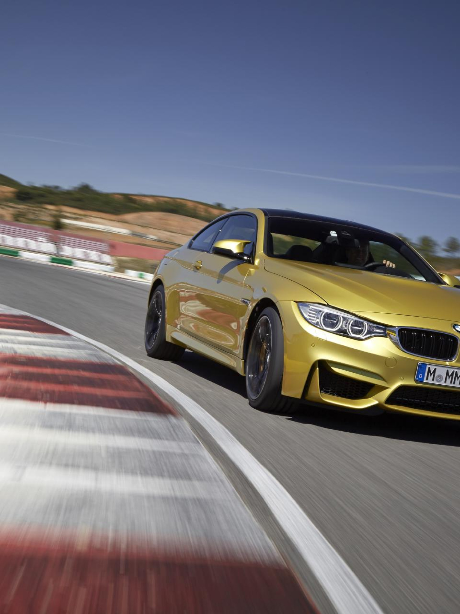 BMW M4 Coupe 2015 11