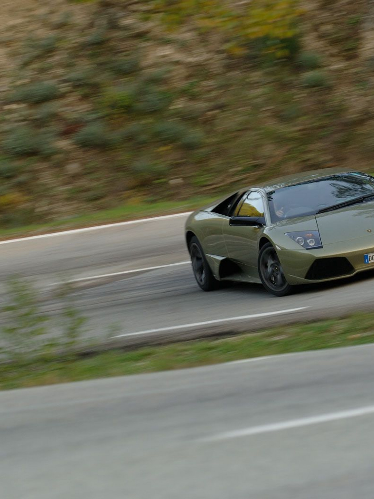 0704_c+2007_lamborghini_murcielago_lp640+08.jpg