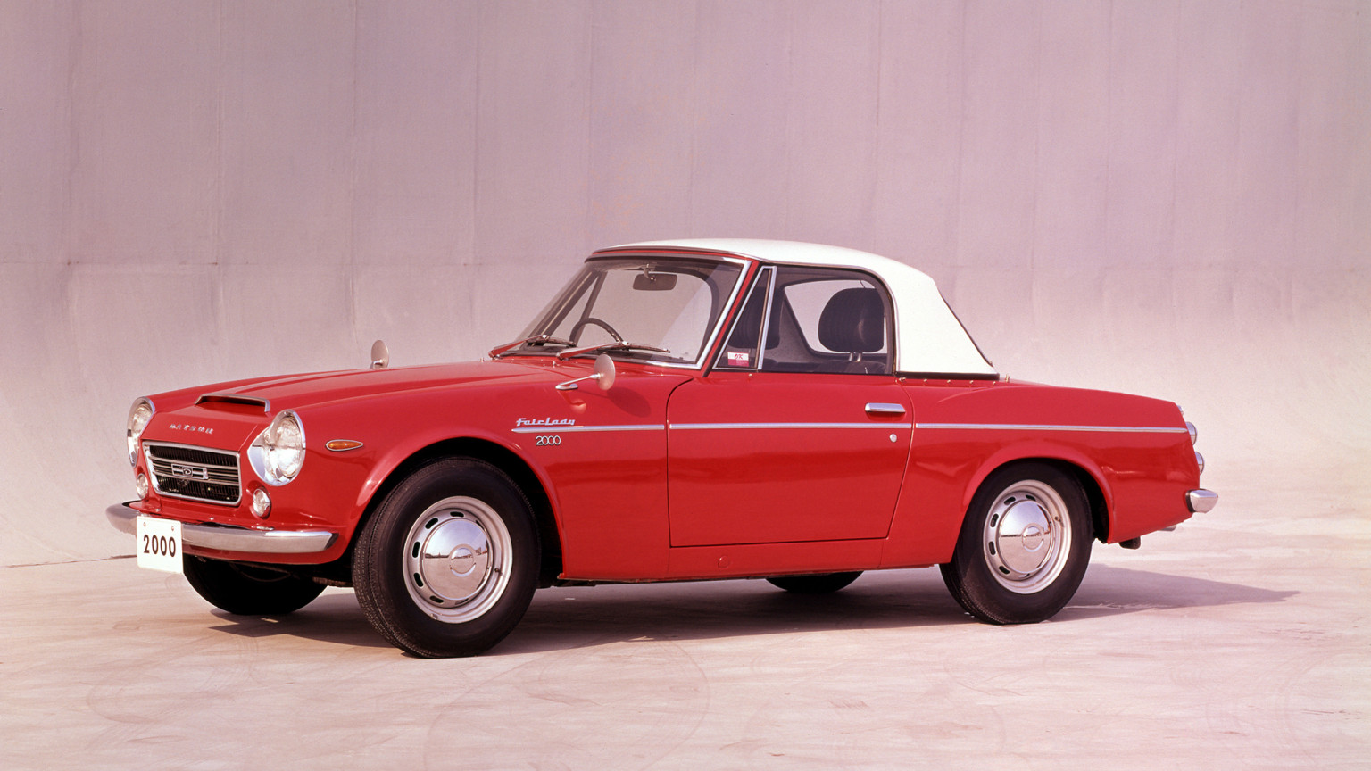 Datsun Fairlady 2000 (SR311) '1967–70.jpg