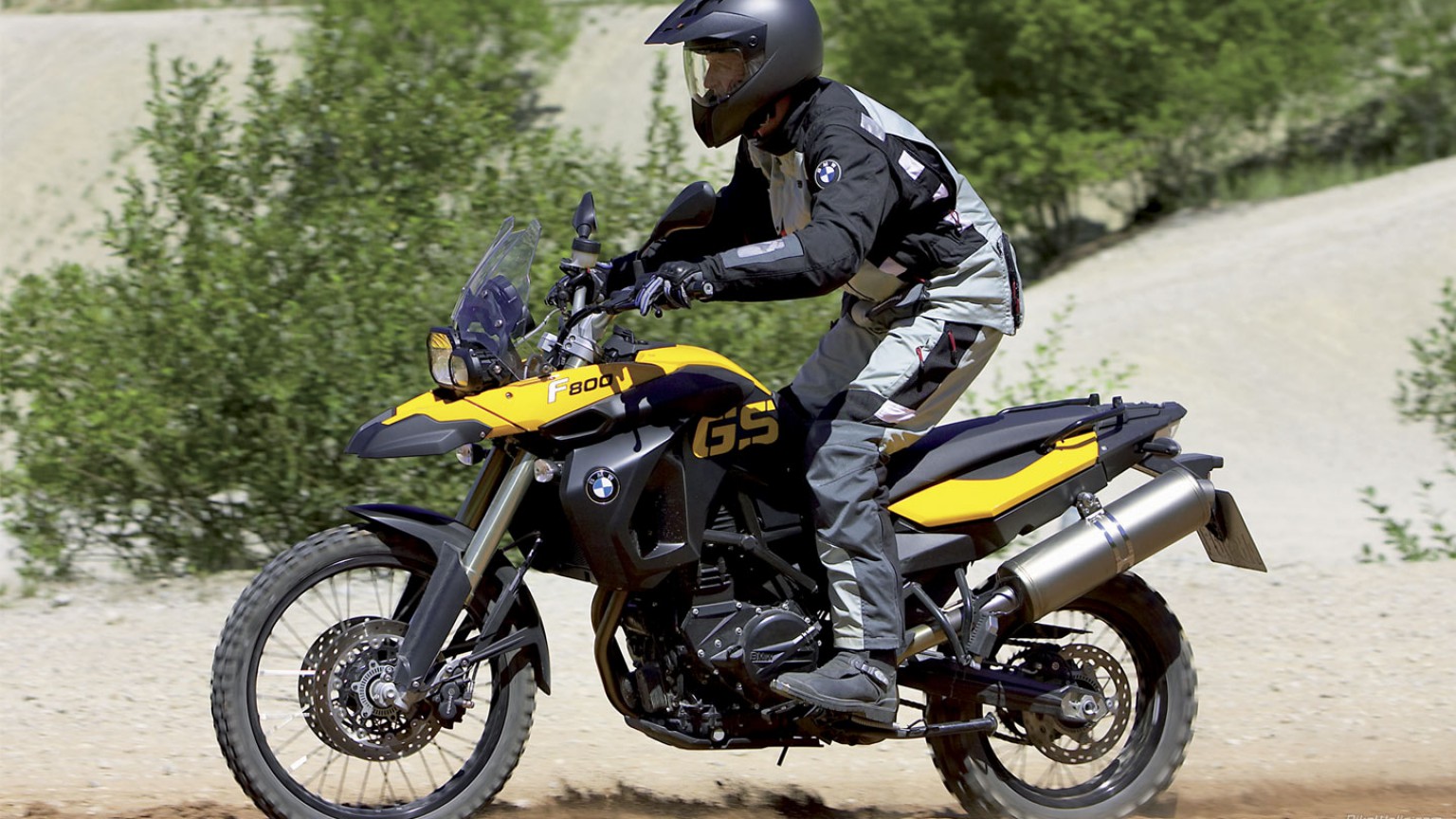 BMW_F650GS__2008_06_1440x900.jpg