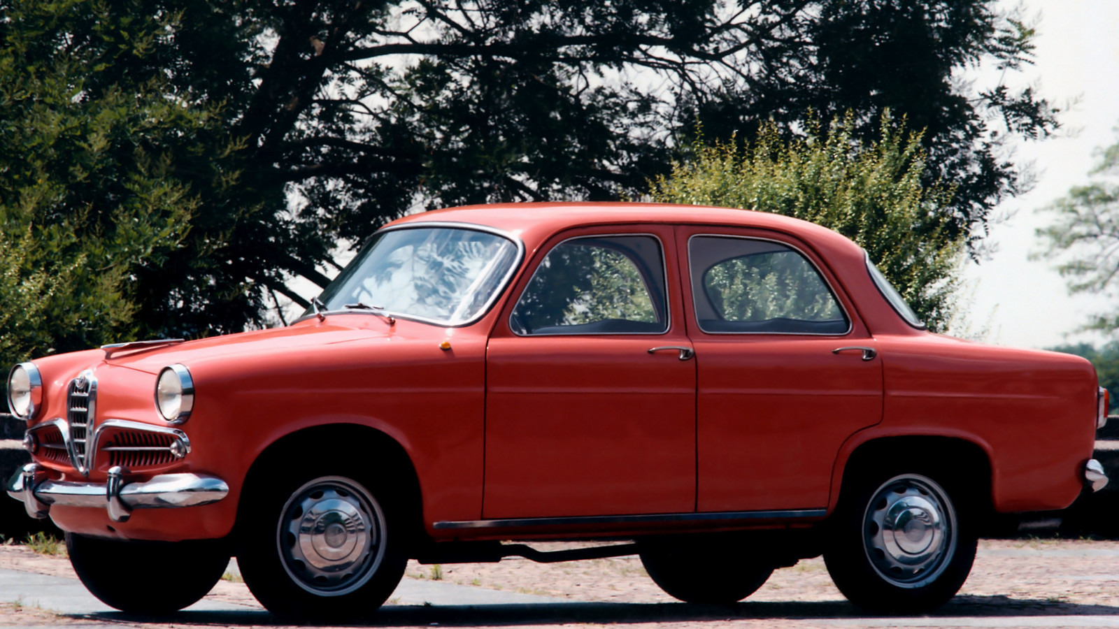 Alfa Romeo Giulietta Berlina '1955–59.jpg