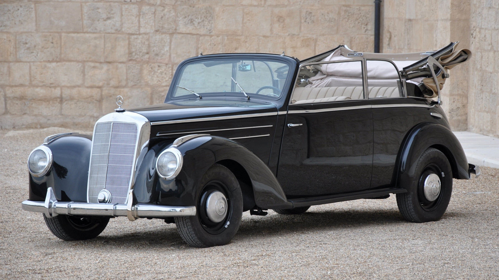 Mercedes-Benz 220 Cabriolet B (W187) '1951.jpg