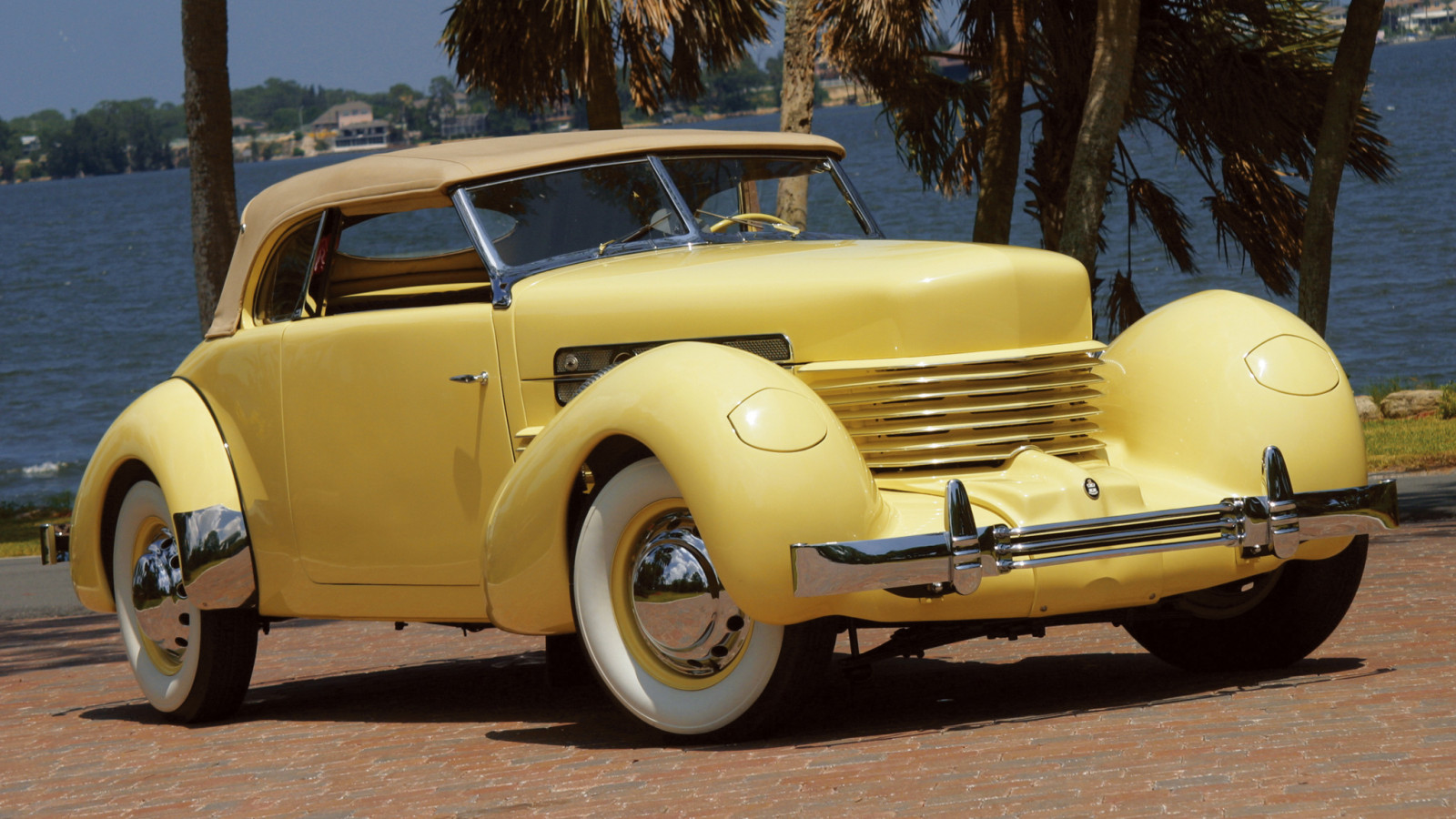 Cord 812 SC Phaeton '1937.jpg