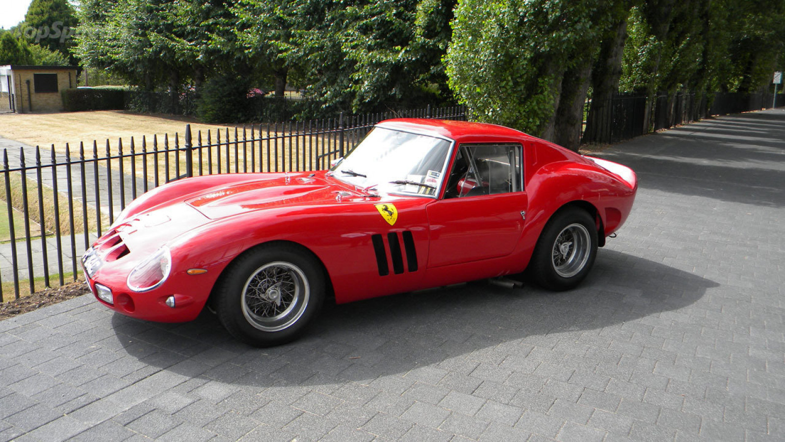 Ferrari-250-GTO (38).jpg