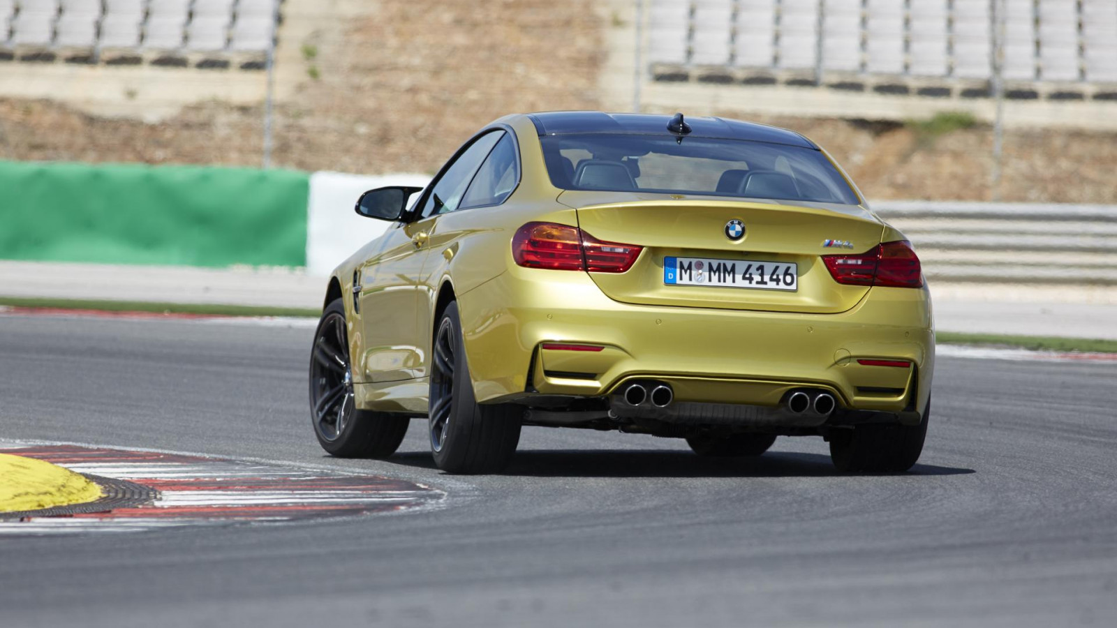 BMW M4 Coupe 2015 28