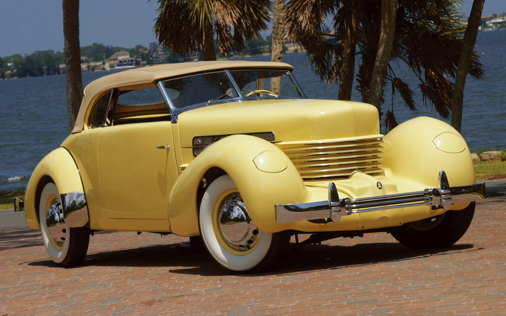 Cord 812 SC Phaeton '1937.jpg