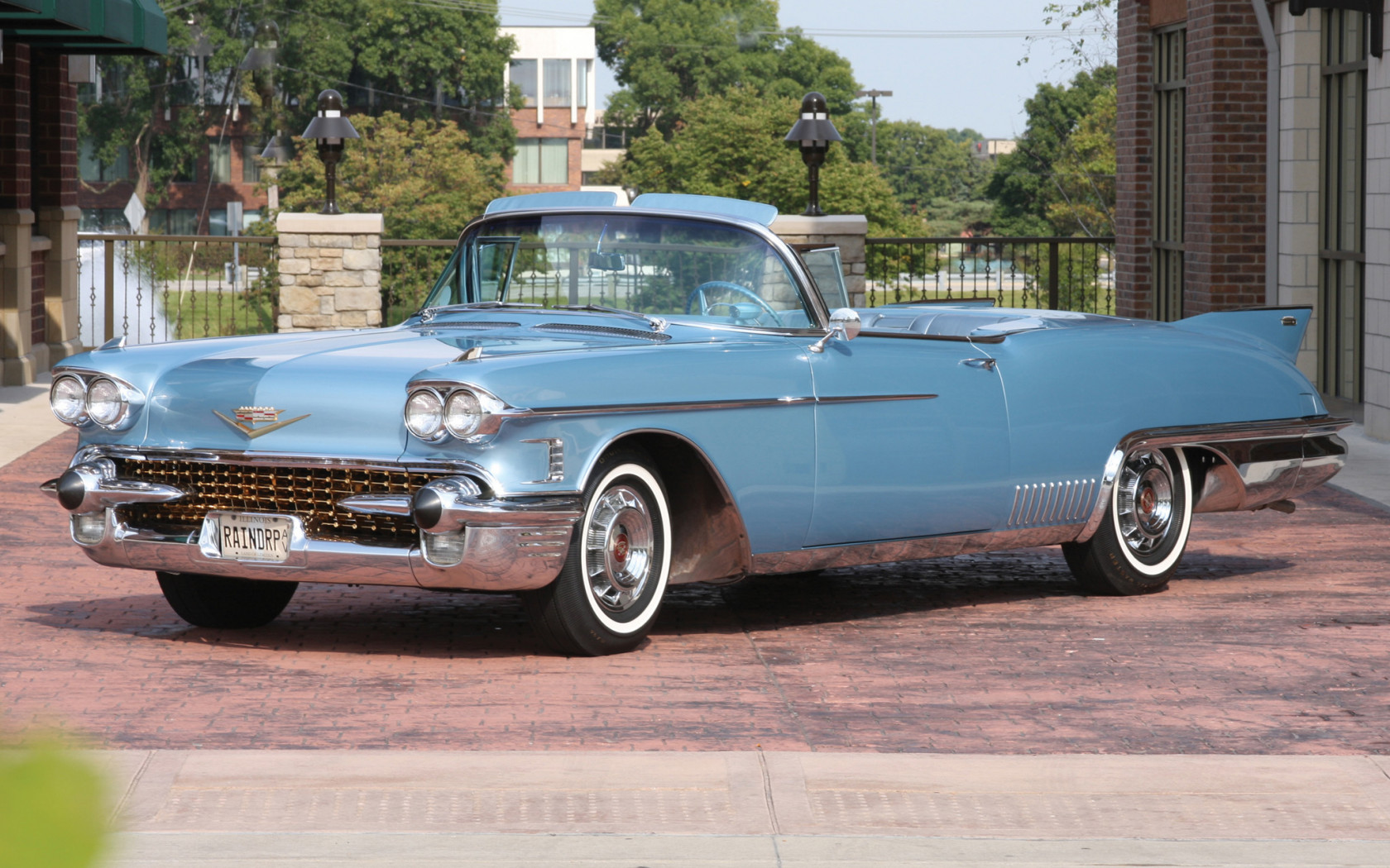 Cadillac Eldorado ''The Raindrop Dream Car'' '1958.jpg