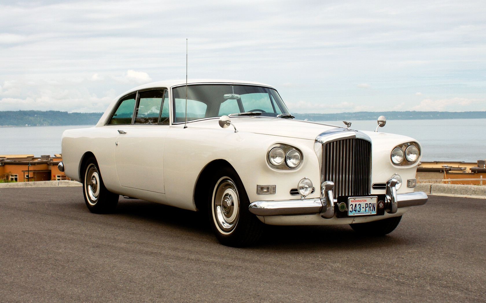 Bentley S3 Continental Coupe by Mulliner & Park Ward '1964.jpg