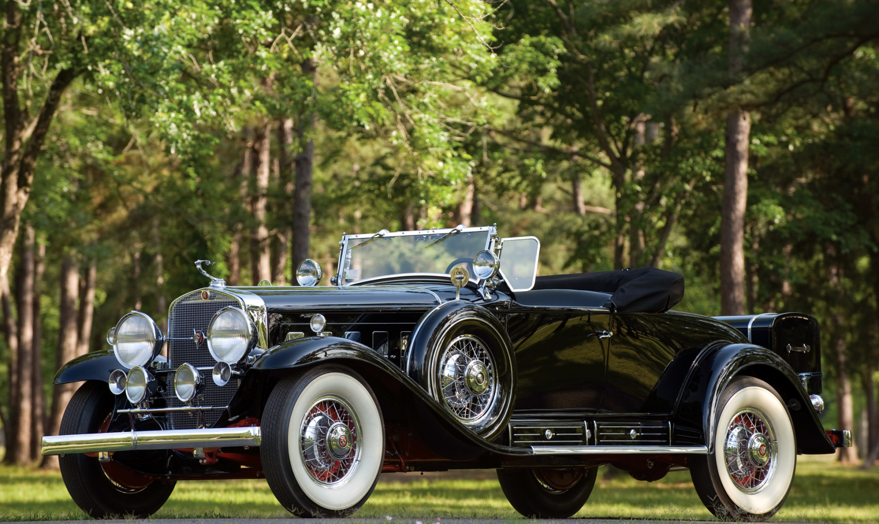 Cadillac V16 452 Roadster '1930.jpg