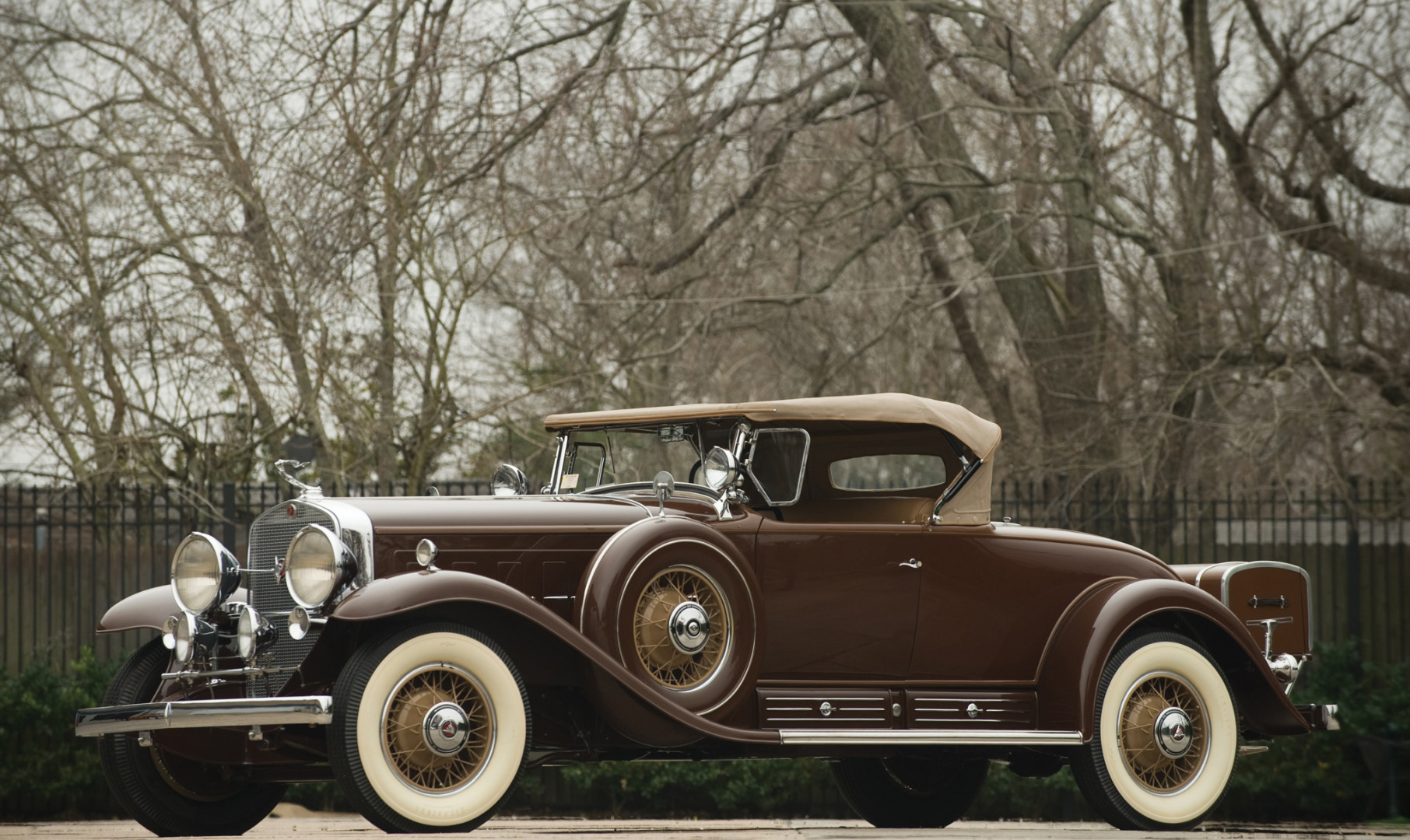 Cadillac V16 452 452-A Roadster by Fleetwood '1930–31.jpg