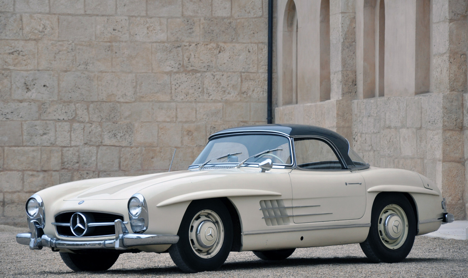 Mercedes-Benz 300SL Roadster US spec (R198) '1957–63.jpg