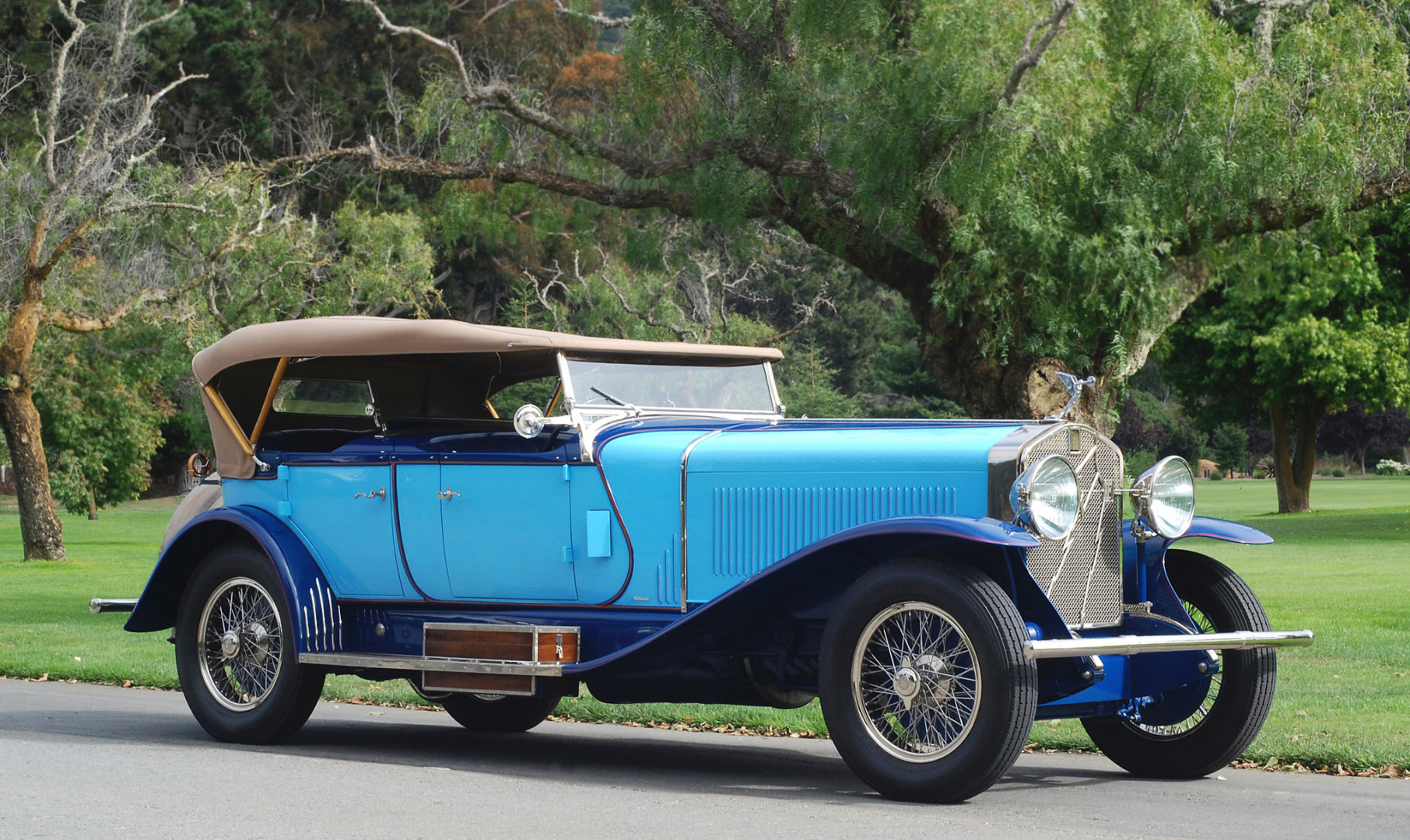 Isotta-Fraschini Tipo 8A SS Dual Cowl Phaeton by LeBaron '1927.jpg