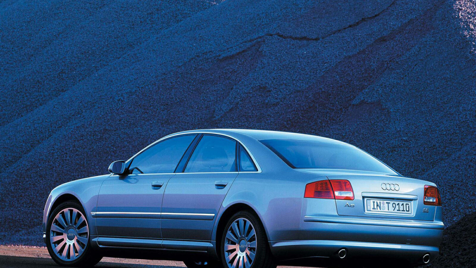 Audi_A8_04_1600.jpg