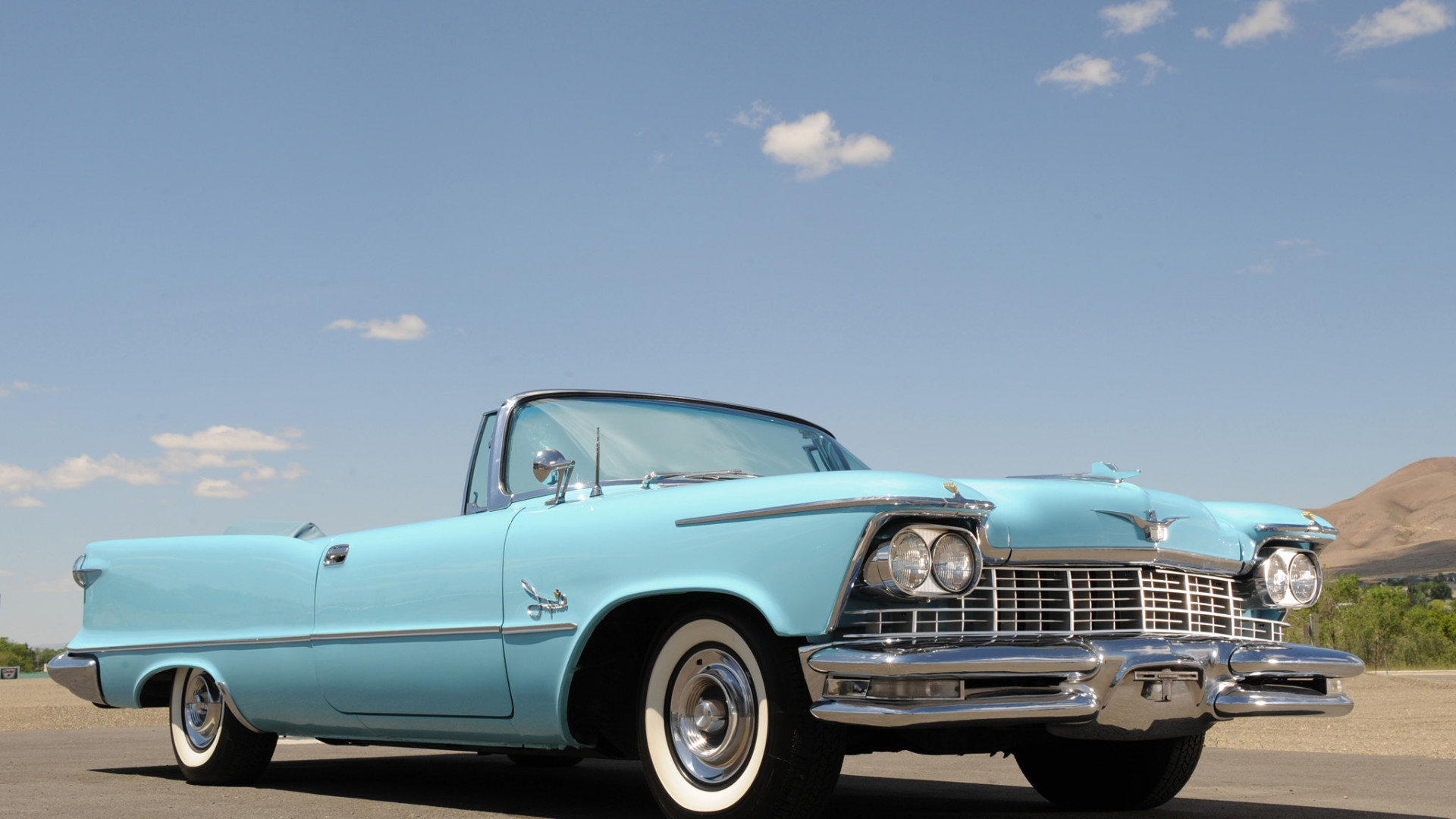 Chrysler Imperial Convertible '1957.jpg