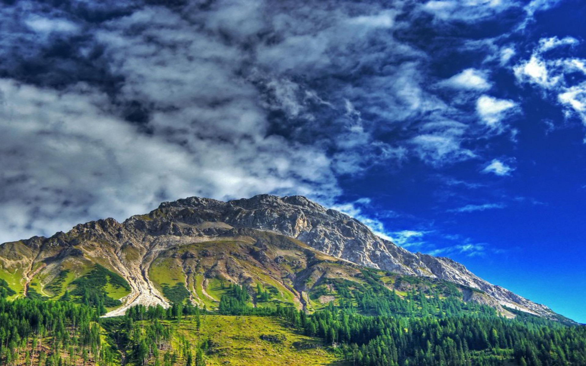 mountains clouds