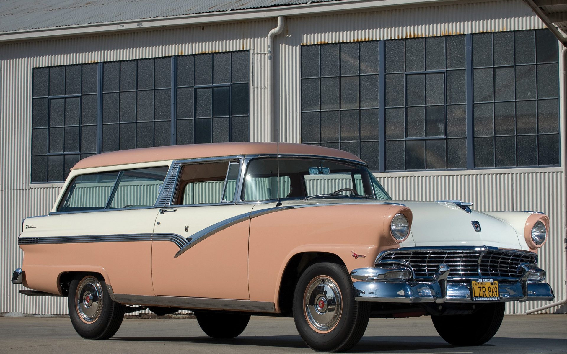 Ford Parklane Station Wagon '1956.jpg