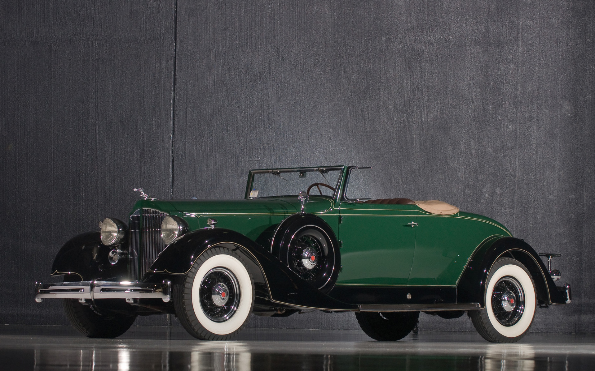 Packard Super Eight Coupe Roadster '1934.jpg