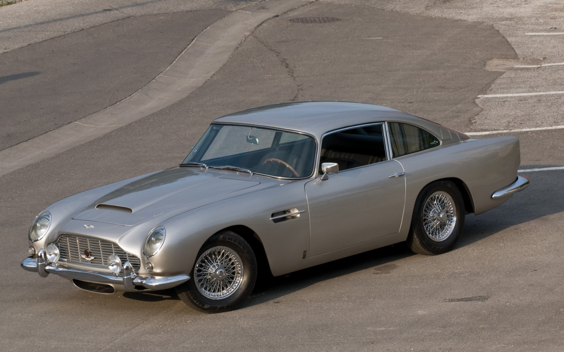 Aston Martin DB5 '1963–65.jpg