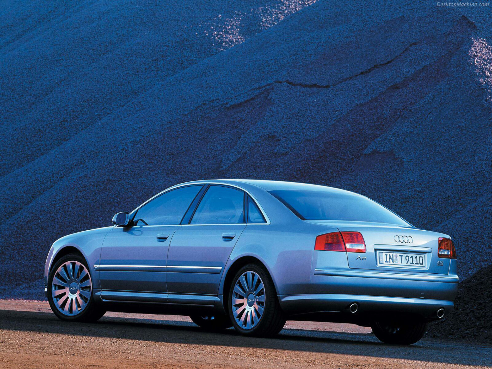 Audi_A8_04_1600.jpg