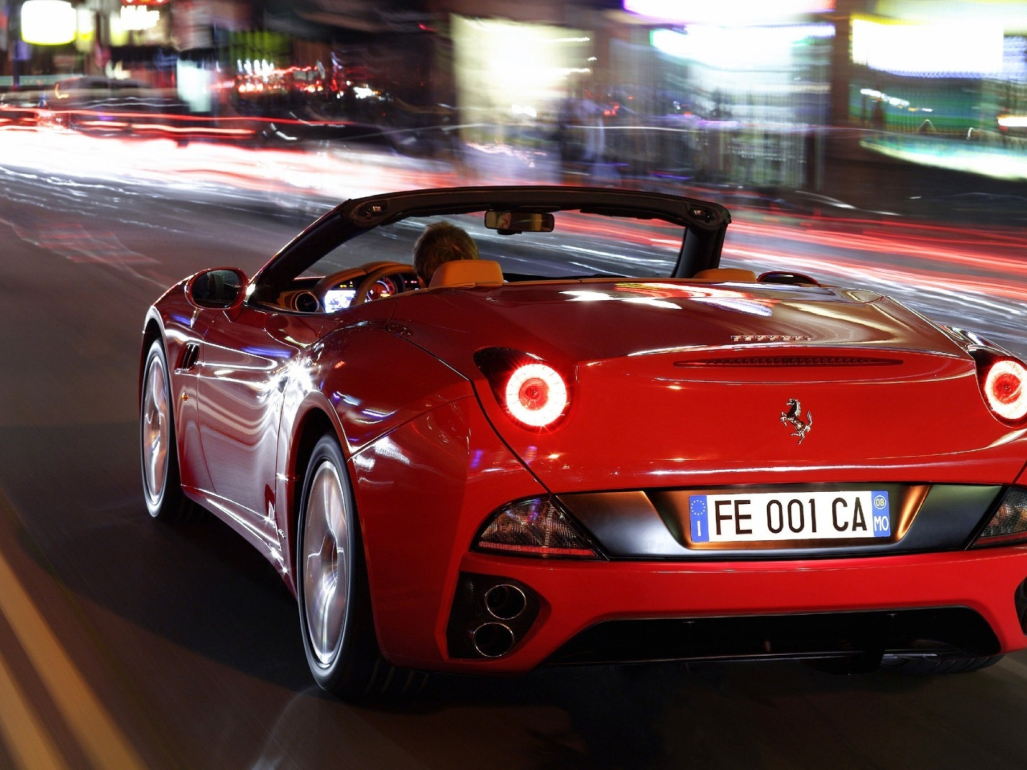 ferrari-california711.jpg