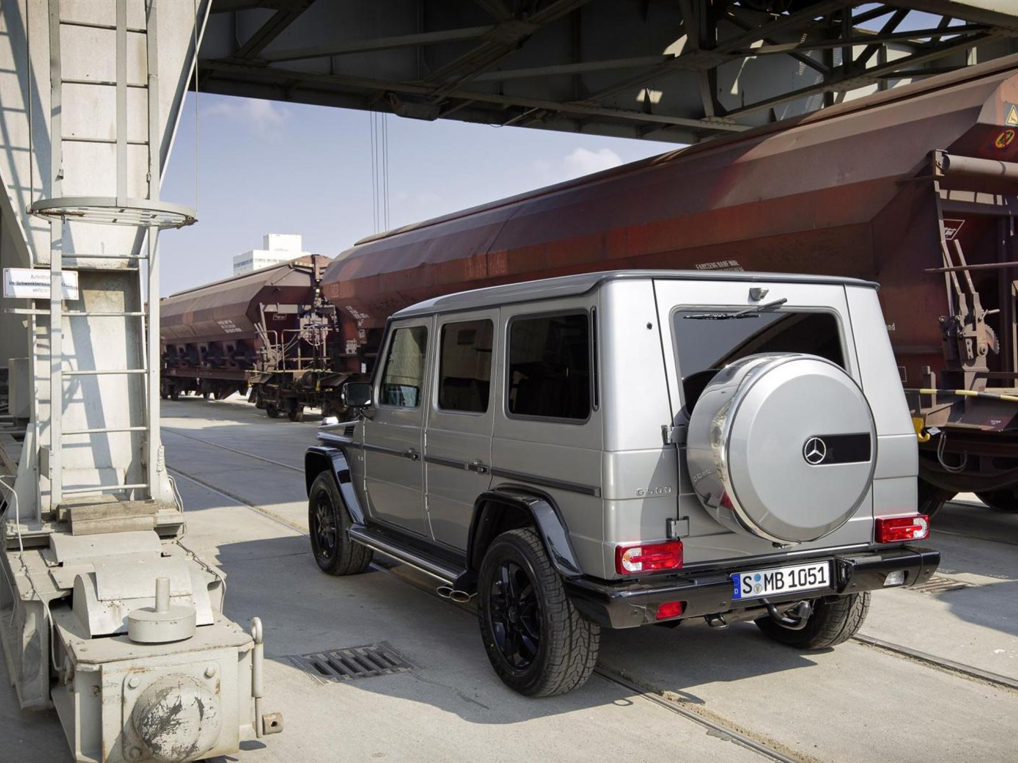 Mercedes Benz G, B Class AMG 33