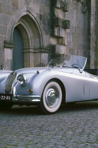 Jaguar XK140 Roadster '1954–57.jpg