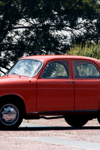 Alfa Romeo Giulietta Berlina '1955–59.jpg