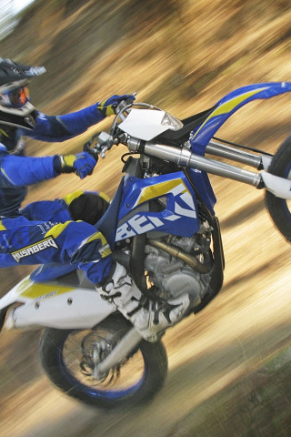 Husaberg_FE450_2009_10_1440x900.jpg