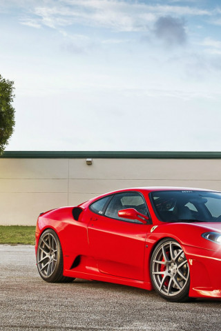 Ferrari auto 4
