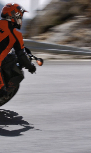 KTM_950_Supermoto_2005_08_1440x900.jpg