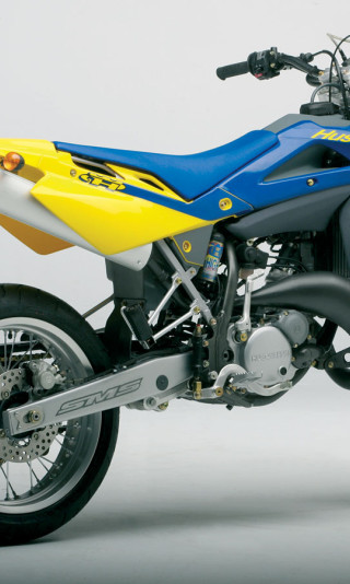 Husqvarna_SM125s_2006_10_1440x900.jpg