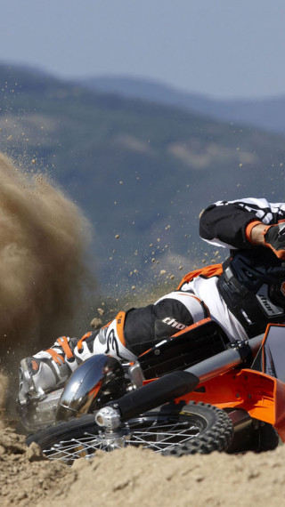 KTM_250_EXC_2010_06_1440x900.jpg