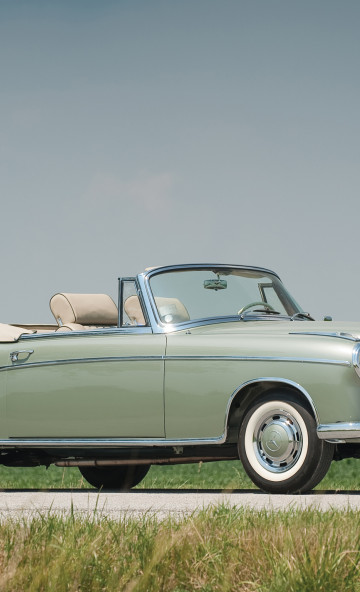 Mercedes-Benz 220SE Cabrio (W128) '1958–61.jpg