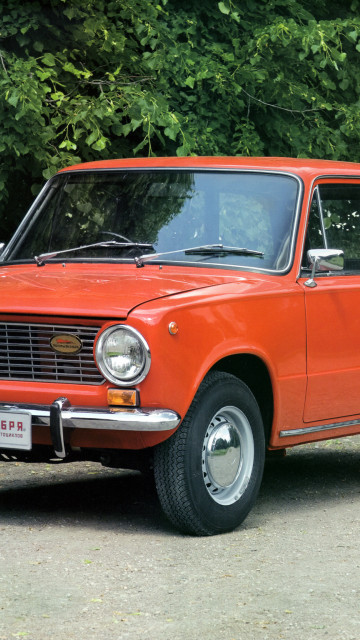 Lada 1200 Combi (21022) '1976–84.jpg