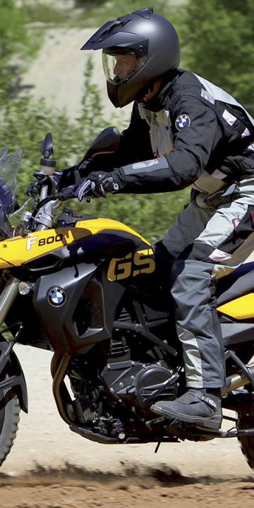 BMW_F650GS__2008_06_1440x900.jpg