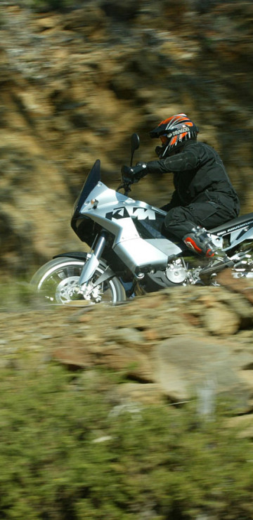 KTM_950_Adventure_2003_05_1440x900.jpg