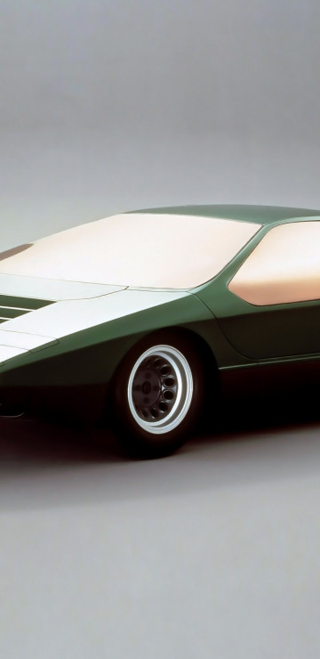 Alfa Romeo Carabo '1968 дизайн Bertone.jpg