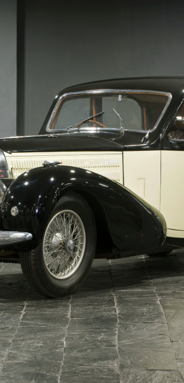 Bugatti Type 57C Berline '1937.jpg