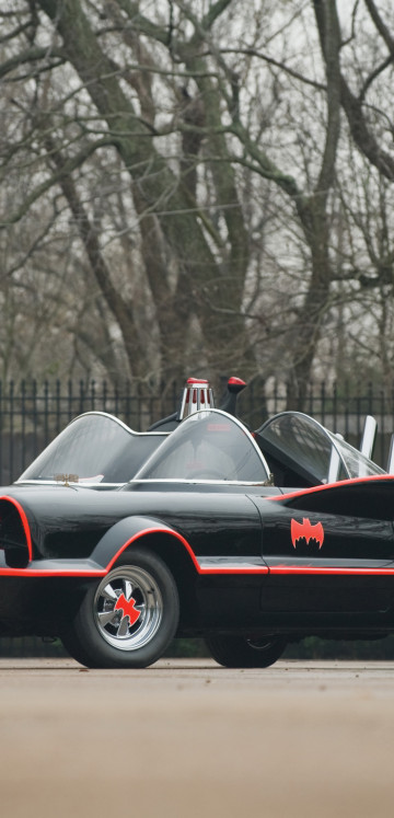 Lincoln Futura Batmobile by Barris Kustom '1966.jpg