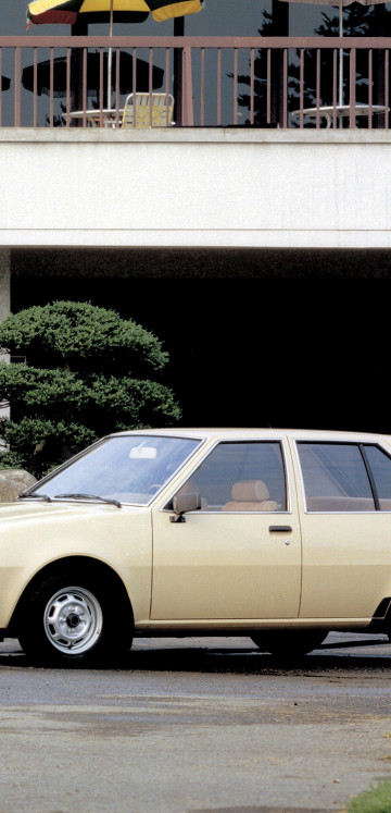 Mitsubishi Colt 5-door '1978–82.jpg