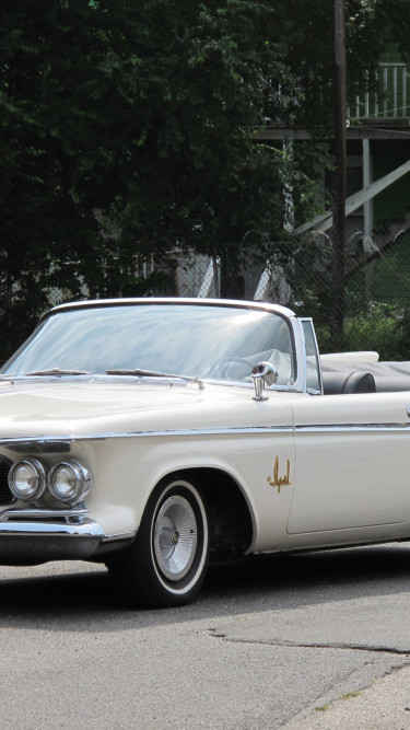 Chrysler Imperial Convertible '1961.jpg