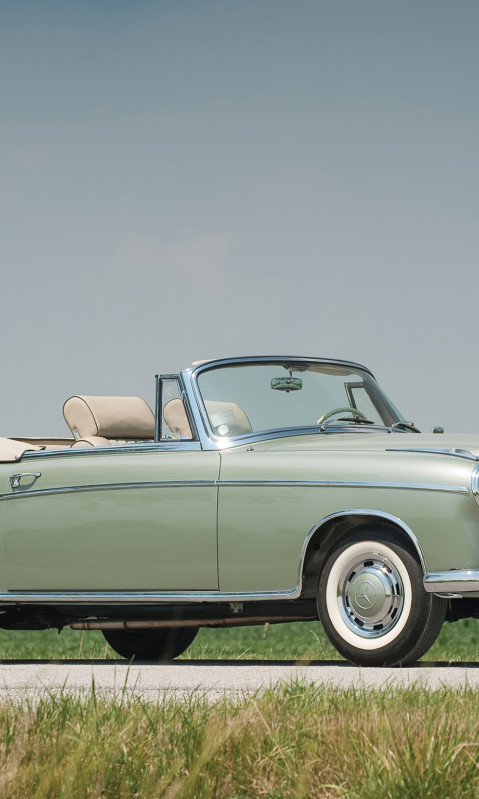 Mercedes-Benz 220SE Cabrio (W128) '1958–61.jpg